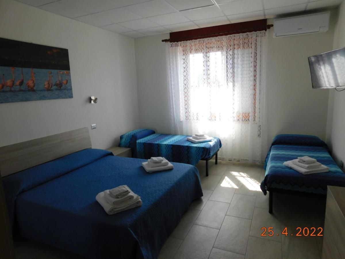 B&B Divino Cabras Exterior photo